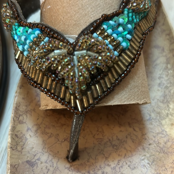 Kenneth Cole Reaction brown and turquoise beaded sandals - sz 8 - Picture 2 of 9